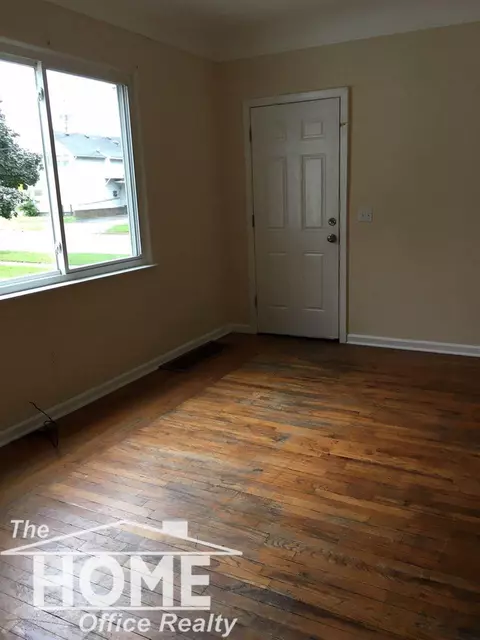 412 E Comstock, Owosso, MI 48867 photo 16