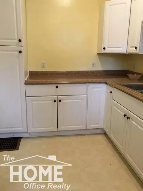 412 E Comstock, Owosso, MI 48867 photo 14