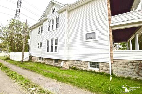 219 Navarre, Monroe, MI 48161 photo 15