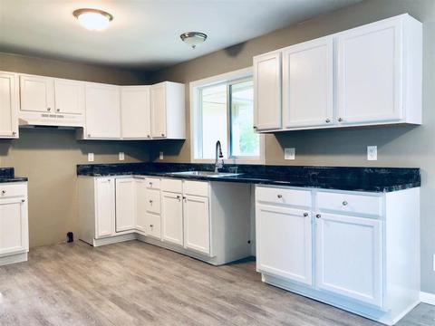 3307 E Mount Morris, Mount Morris, MI 48458 photo 2