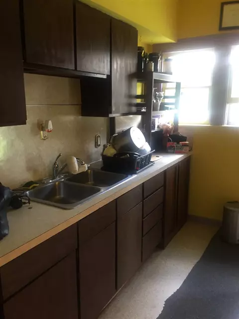 3910 Circle, Flint, MI 48507 photo 4