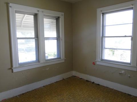 2706 Mackin Rd, Flint, MI 48504 photo 5