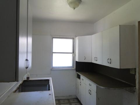 2706 Mackin Rd, Flint, MI 48504 photo 3