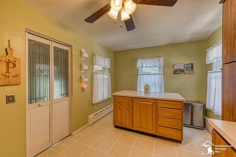 12207 Maxwell, Carleton, MI 48117 photo 10