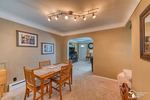 12207 Maxwell, Carleton, MI 48117 photo 12