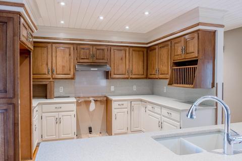1057 E Garrison, Owosso, MI 48867 photo 4