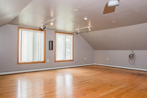 1057 E Garrison, Owosso, MI 48867 photo 33