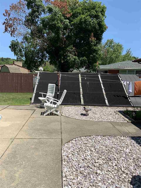 185 Circle, Flushing, MI 48433 photo 6