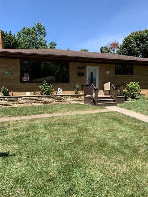 185 Circle, Flushing, MI 48433 photo 3