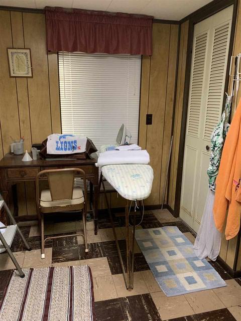 185 Circle, Flushing, MI 48433 photo 34