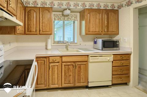 290 North Dr, Davison, MI 48423 photo 10