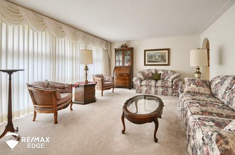 290 North Dr, Davison, MI 48423 photo 4