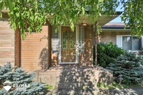 290 North Dr, Davison, MI 48423 photo 2