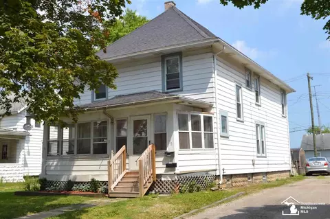 158 Arbor, Monroe, MI 48162 photo 1
