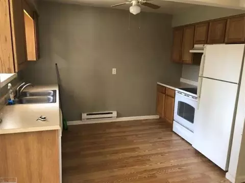 515 State, Algonac, MI 48001 photo 6