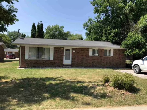 515 State, Algonac, MI 48001 photo 2