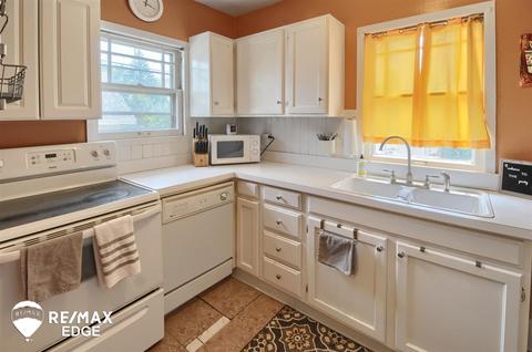 623 Saint Clair, Flint, MI 48504 photo 9