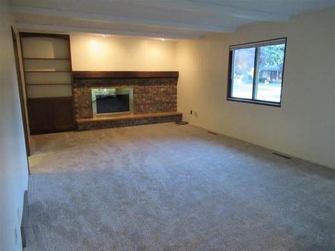 740 Cloverland Dr, Flushing, MI 48433 photo 11
