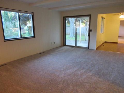 740 Cloverland Dr, Flushing, MI 48433 photo 12