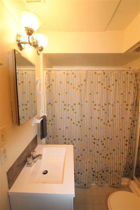 2261 Dutcher Rd, Flint, MI 48532 photo 8