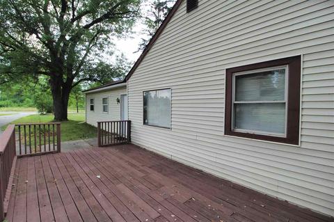 2261 Dutcher Rd, Flint, MI 48532 photo 2