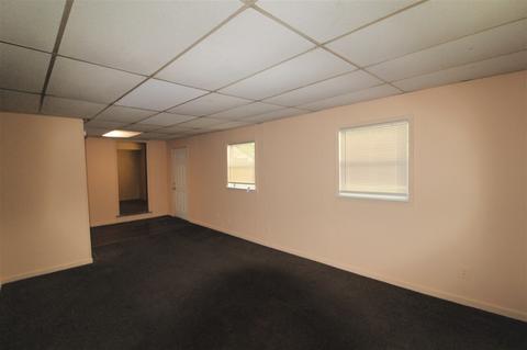 2261 Dutcher Rd, Flint, MI 48532 photo 4