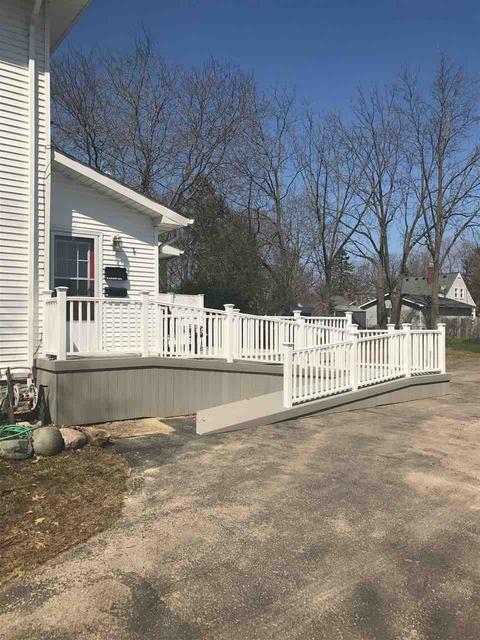 511 Chamberlain, Flushing, MI 48433 photo 2