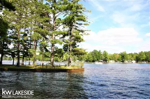 3338 E Pinecrest, Gladwin, MI 48624 photo 12