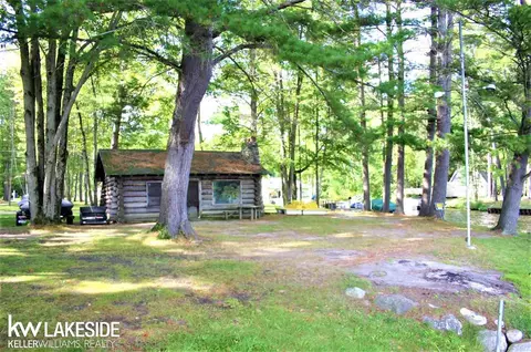 3338 E Pinecrest, Gladwin, MI 48624 photo 7