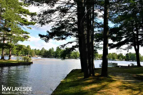 3338 E Pinecrest, Gladwin, MI 48624 photo 5