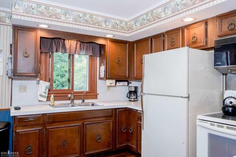 451 E Grand Riv, Owosso, MI 48867 photo 11