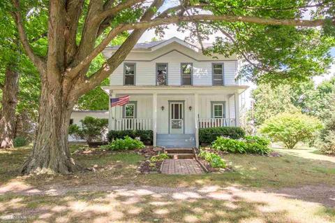 451 E Grand Riv, Owosso, MI 48867 photo 1