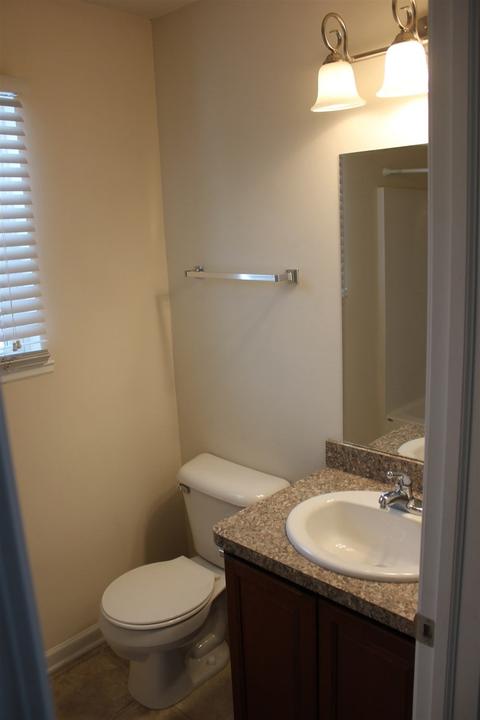 1086 Emerald Frst, Davison, MI 48423 photo 8