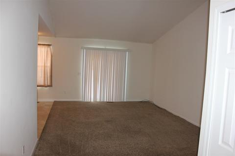 1086 Emerald Frst, Davison, MI 48423 photo 2