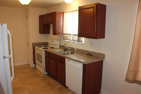 1086 Emerald Frst, Davison, MI 48423 photo 5
