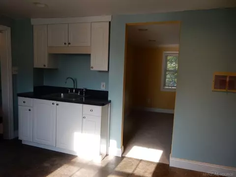 2239 Ridgemont, Grosse Pointe Woods, MI 48236 photo 13