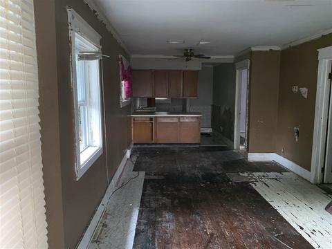 960 Stocker, Flint, MI 48503 photo 10