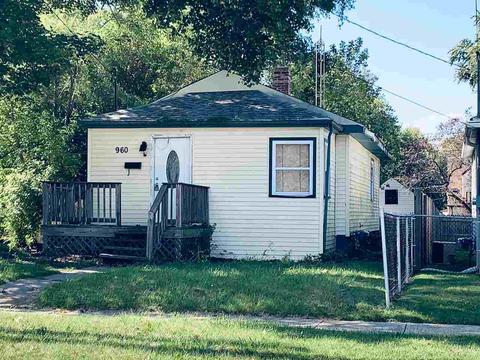 960 Stocker, Flint, MI 48503 photo 2