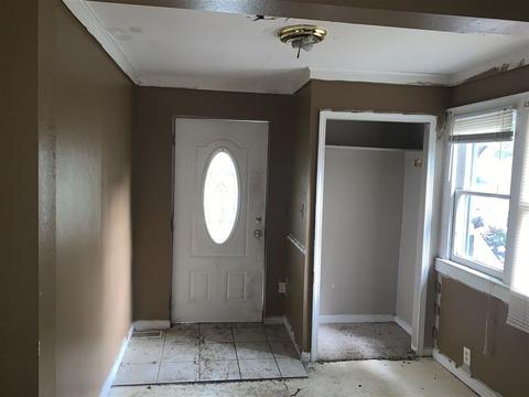 960 Stocker, Flint, MI 48503 photo 9