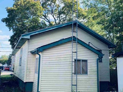 960 Stocker, Flint, MI 48503 photo 4