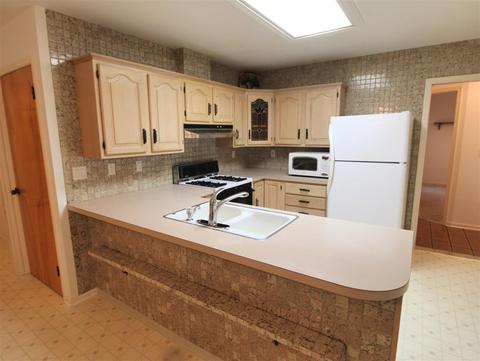 2471 Lost Creek Dr, Flushing, MI 48433 photo 8