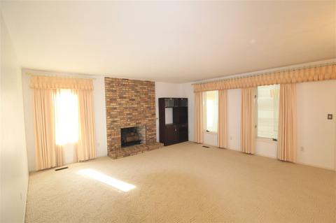 2471 Lost Creek Dr, Flushing, MI 48433 photo 4