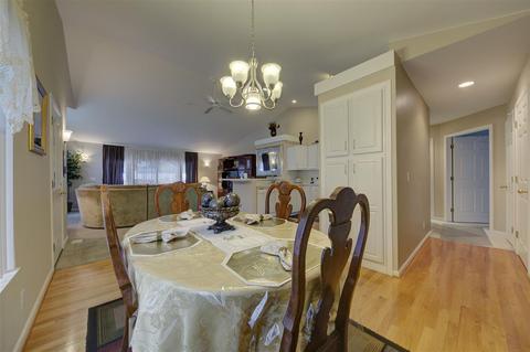 253 Aberdeen Ct, Flushing, MI 48433 photo 15