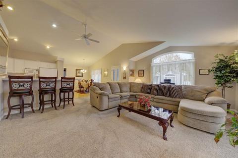 253 Aberdeen Ct, Flushing, MI 48433 photo 9