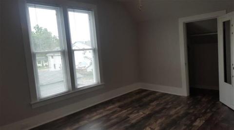303 Elm, Flushing, MI 48433 photo 6