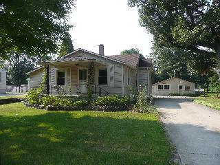 733 W Erie Rd, Temperance, MI 48182 photo 1