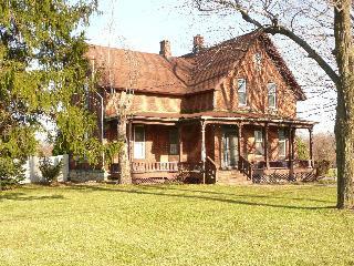 1025 Laplaisance Rd, Monroe, MI 48161 photo 1