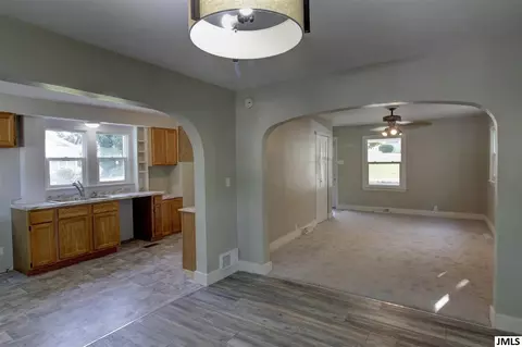 1226 Loeser Ave, Jackson, MI 49203 photo 10