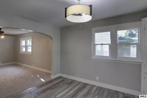 1226 Loeser Ave, Jackson, MI 49203 photo 9