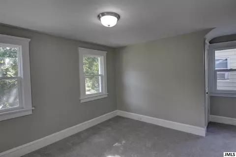 1226 Loeser Ave, Jackson, MI 49203 photo 17